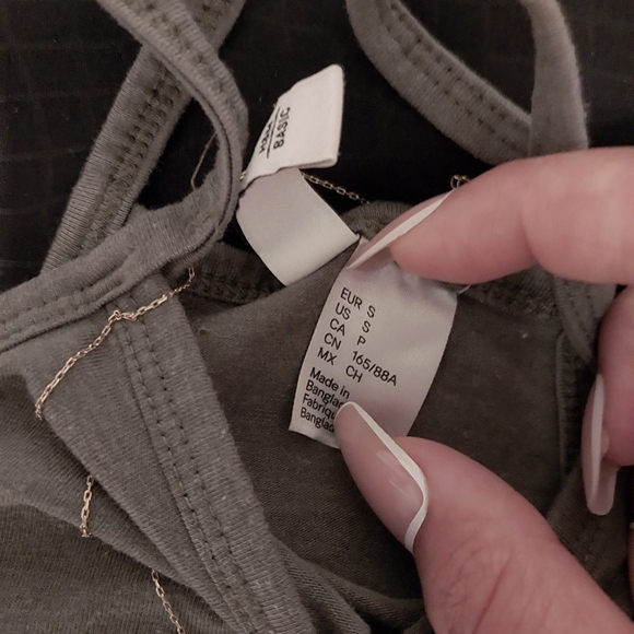 H&M Halter Crop - Picture 4 of 4